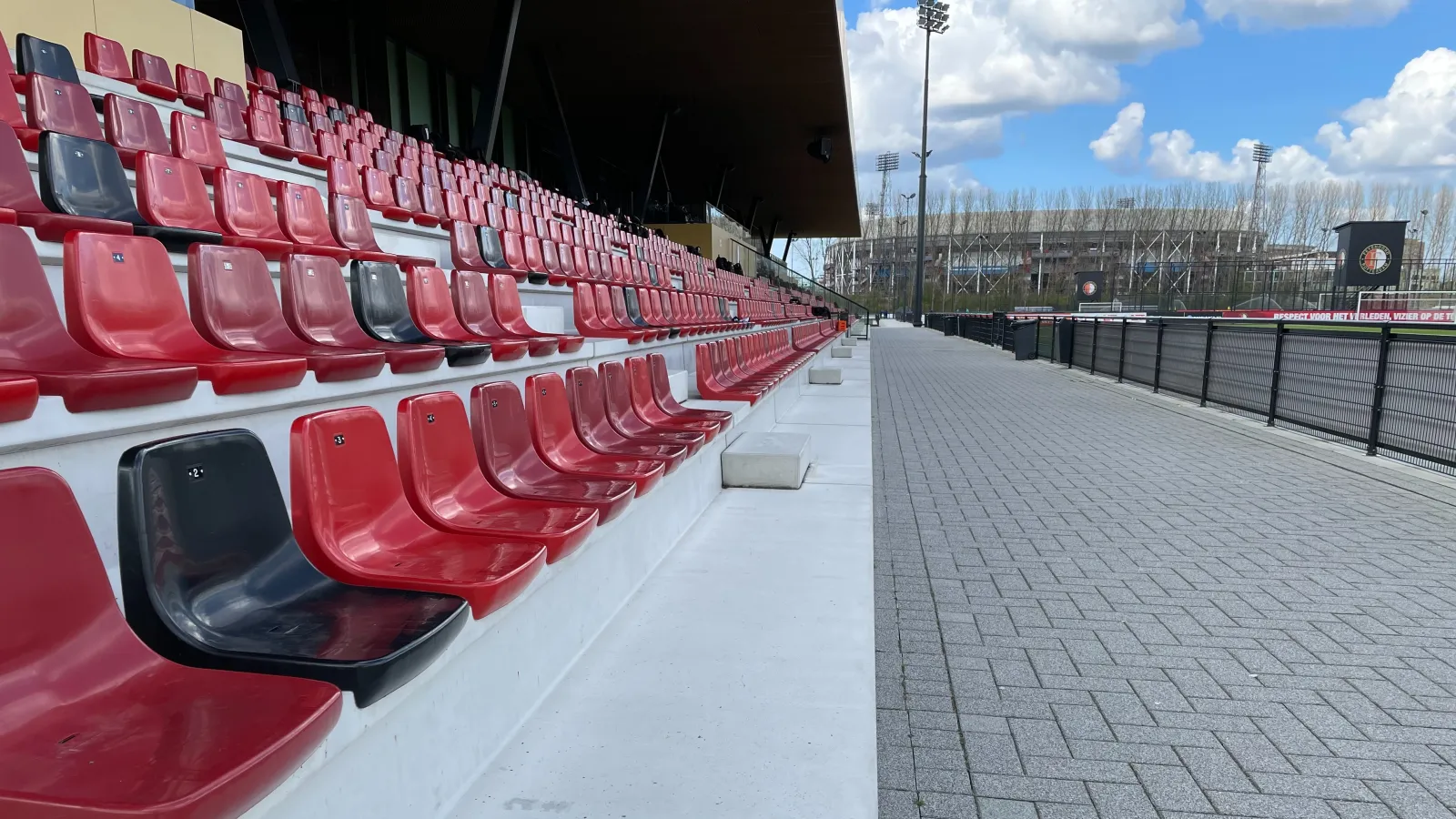 Feyenoord O19 wint mini-Klassieker op Varkenoord