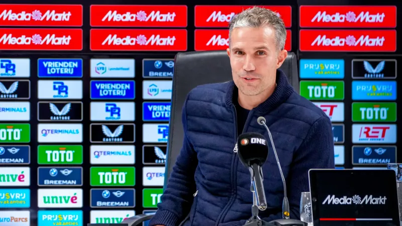 Van Persie: 'Voor de vierde keer kom ik weer naar huis'