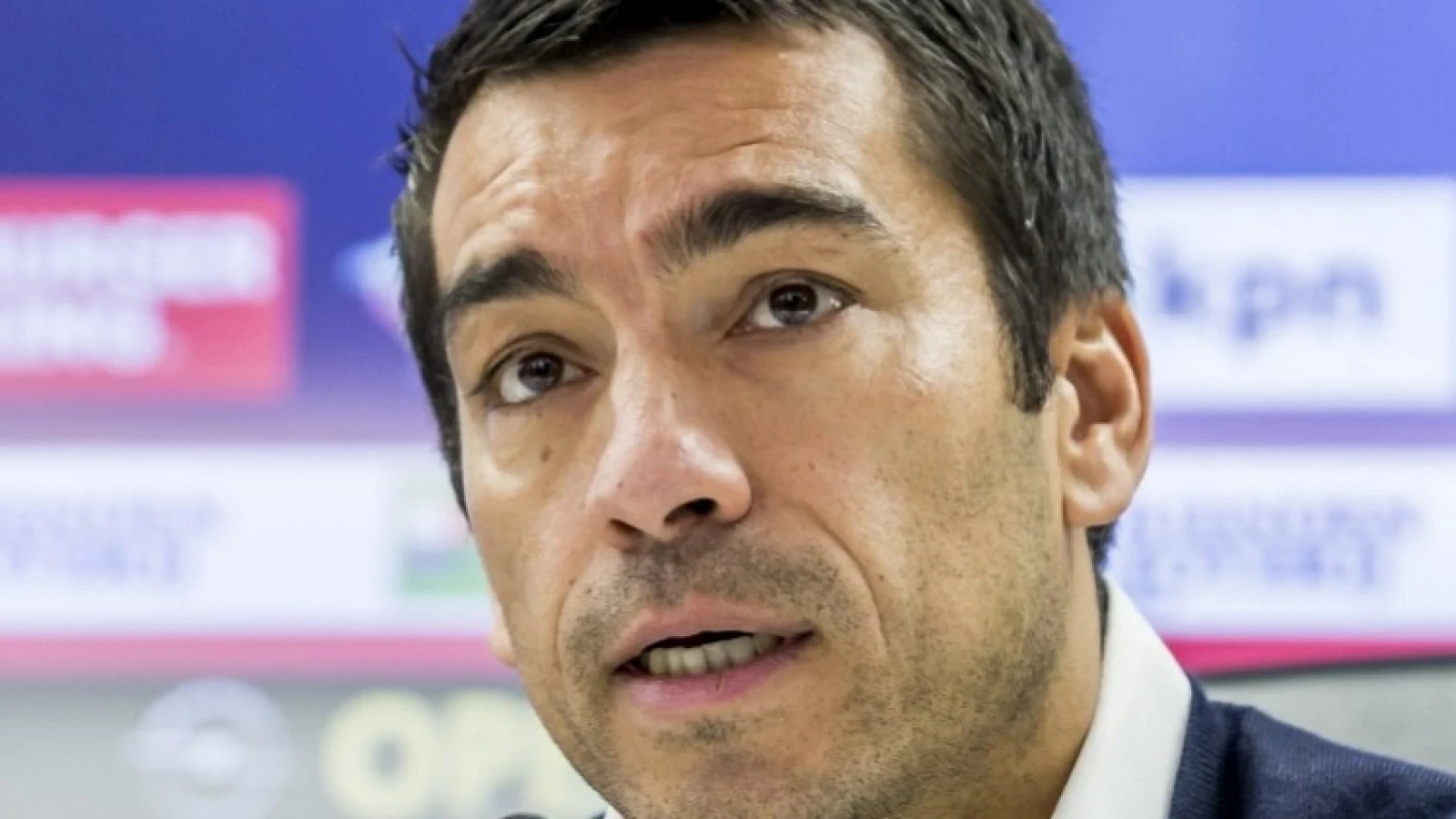 Van Bronckhorst: 'Ik heb wel met hem besproken wat echt belangrijk is.'