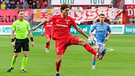 EREDIVISIE | FC Twente wint nipt van Almere City FC