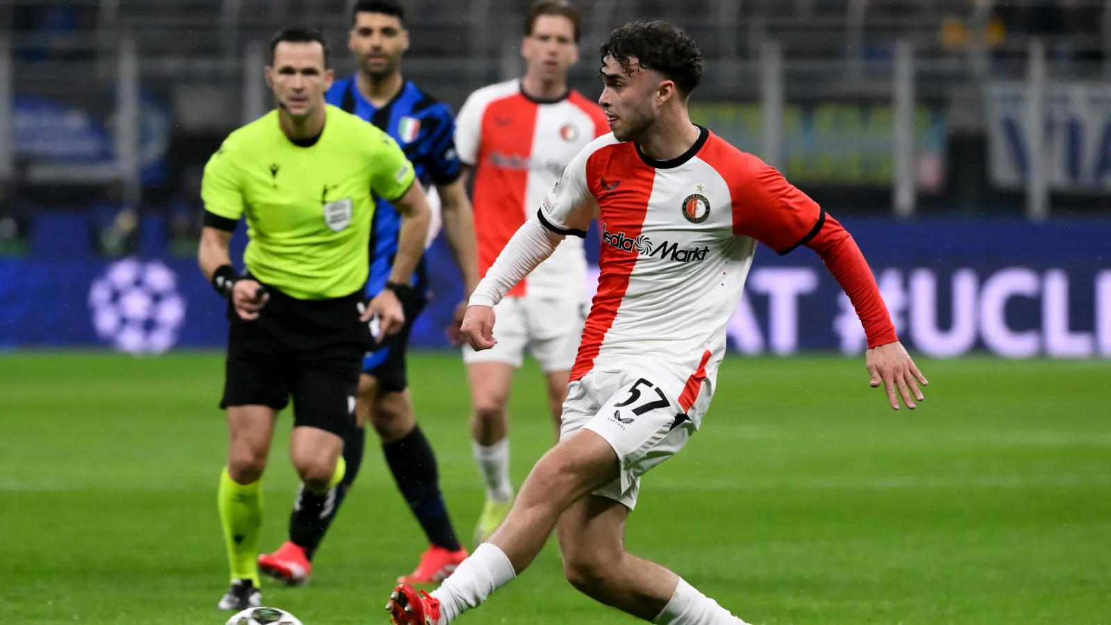 Sliti: 'Ik ben echt super blij dat ik mijn debuut heb mogen maken bij Feyenoord'