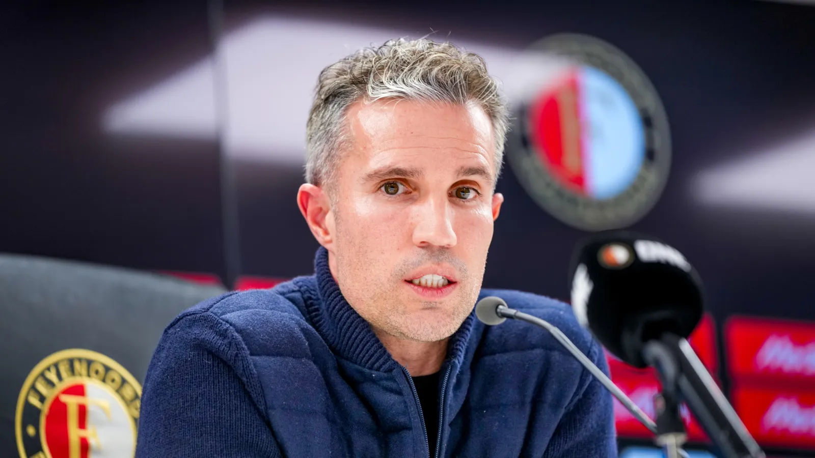 Van Persie: 'Ik vind het logisch dat ik dat uitspreek'