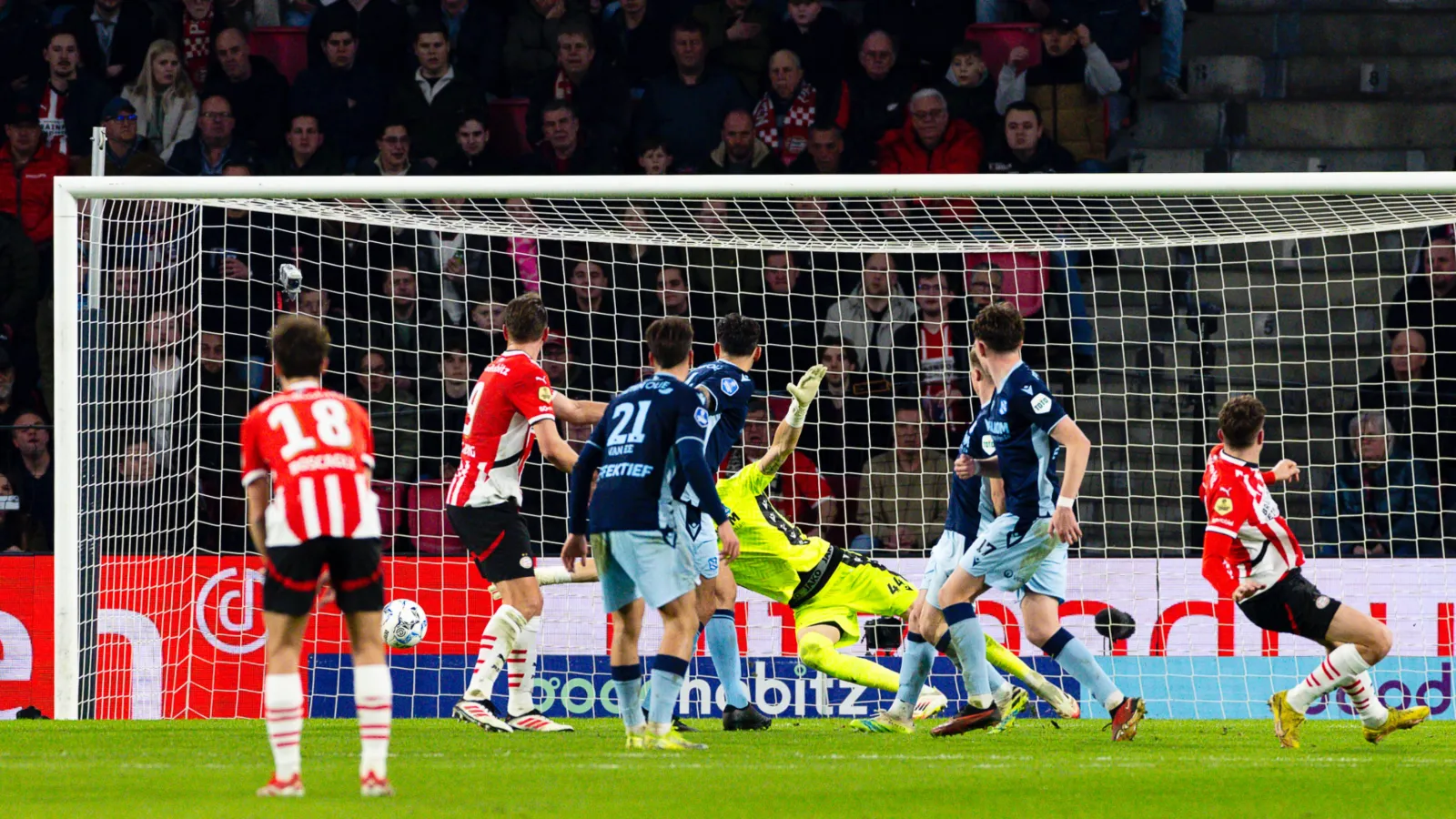 EREDIVISIE | NEC wint van FC Utrecht