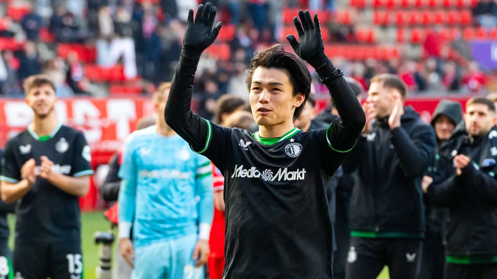 'Ueda verlaat Japans elftal met blessure'