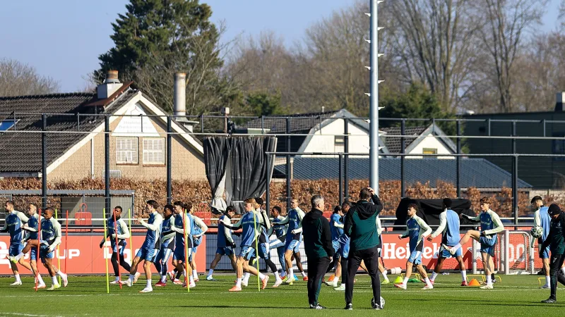 Feyenoord-speler voor één dag: 'Dat maak je nooit meer mee, het is echt heel bijzonder'