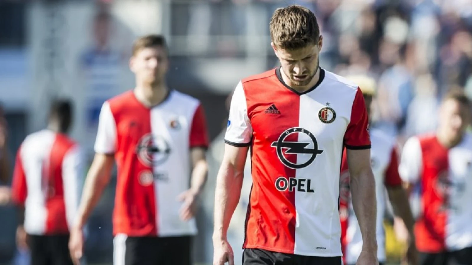 'Feyenoord laat Ajax nu wel heel erg dichtbij komen'