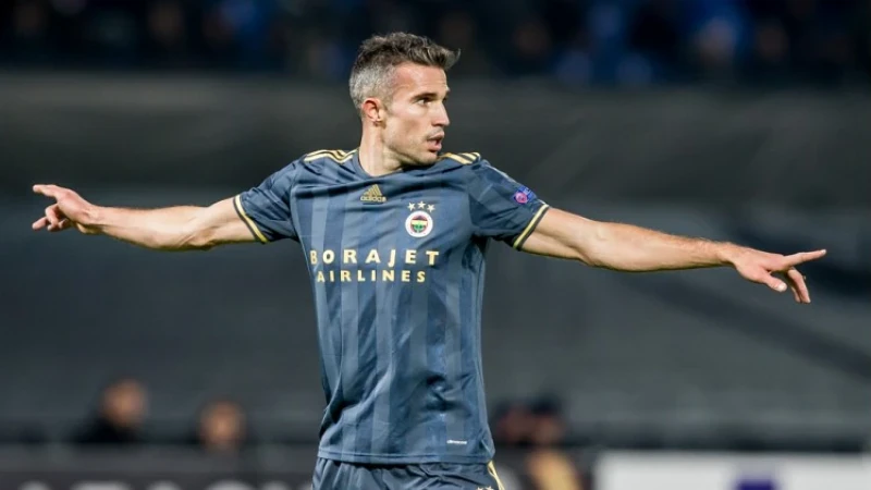 Van Persie heeft slecht nieuws voor Feyenoord 