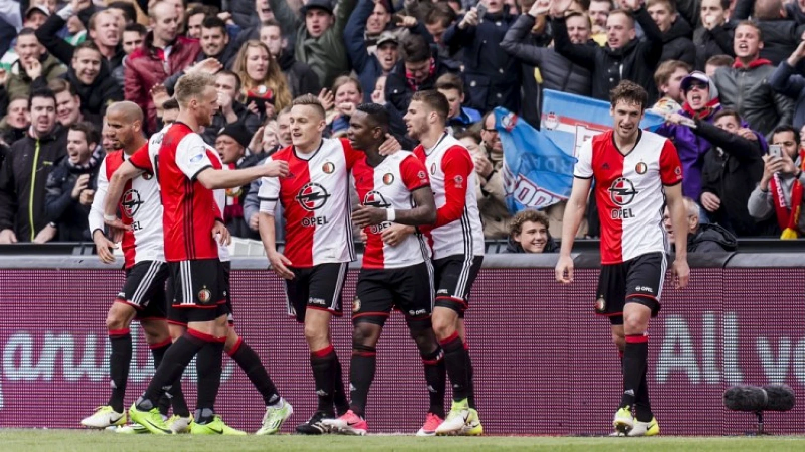 'Fenerbahçe op de tribune voor Feyenoorder'