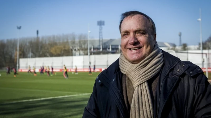 Dick Advocaat nieuwe bondscoach van het Nederlands Elftal, Gullit assistent