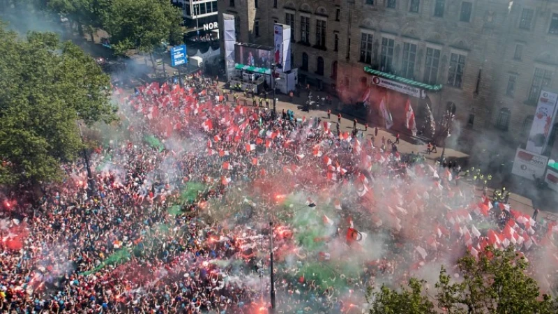 NS complimenteert Feyenoordsupporters: 'Er was eigenlijk geen enkele wanklank'