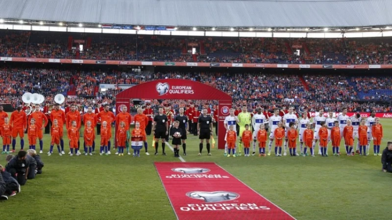 Verbazing rondom weigering Feyenoord-shirt bij Oranje: 'Ik zag wel shirts van Arsenal en Fenerbahçe'