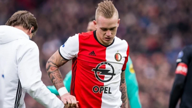 'Feyenoord verkoopt Karsdorp voor clubrecord'