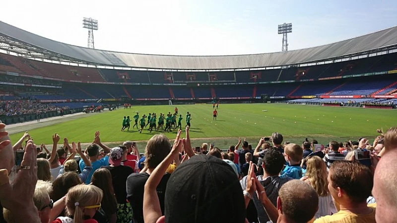 LIVE | Eerste openbare training 2017-2018 | Daar zijn de spelers!