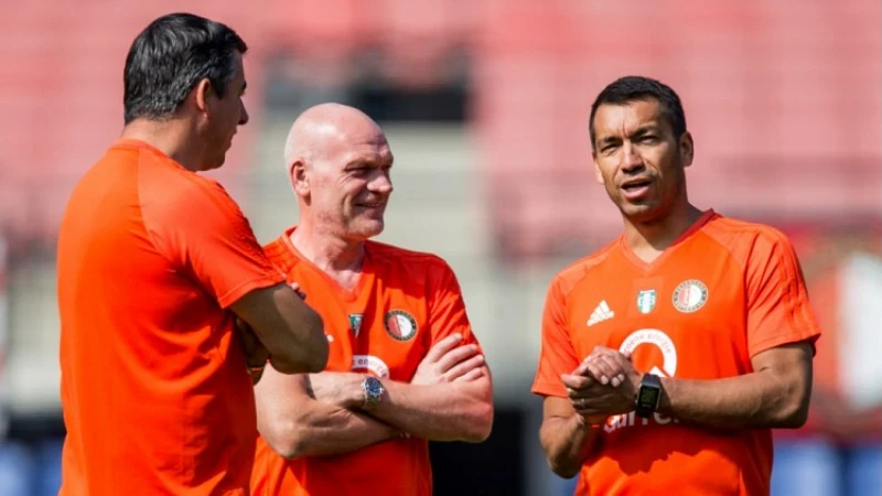 Gio hoopt op het beste: 'Ja, er zijn zorgen, hij verlaat niet voor niets het veld'