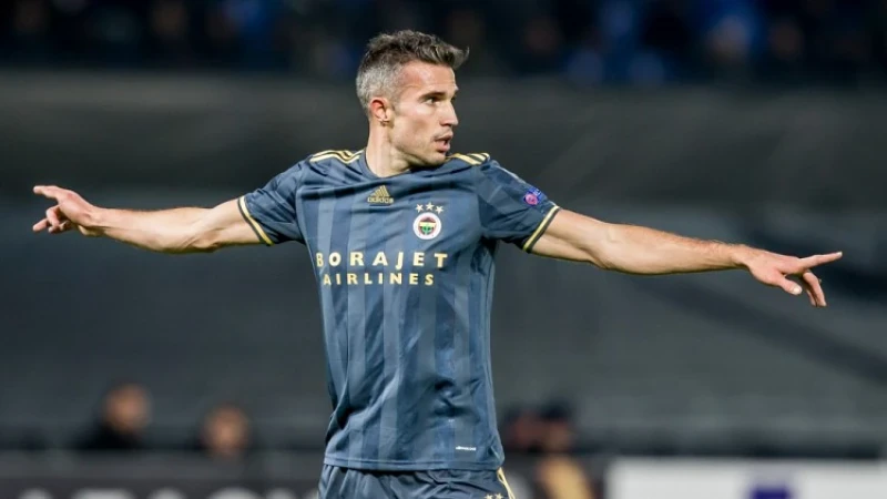 Trainer Fenerbahce 'helpt' Feyenoord en noemt vraagprijs Van Persie