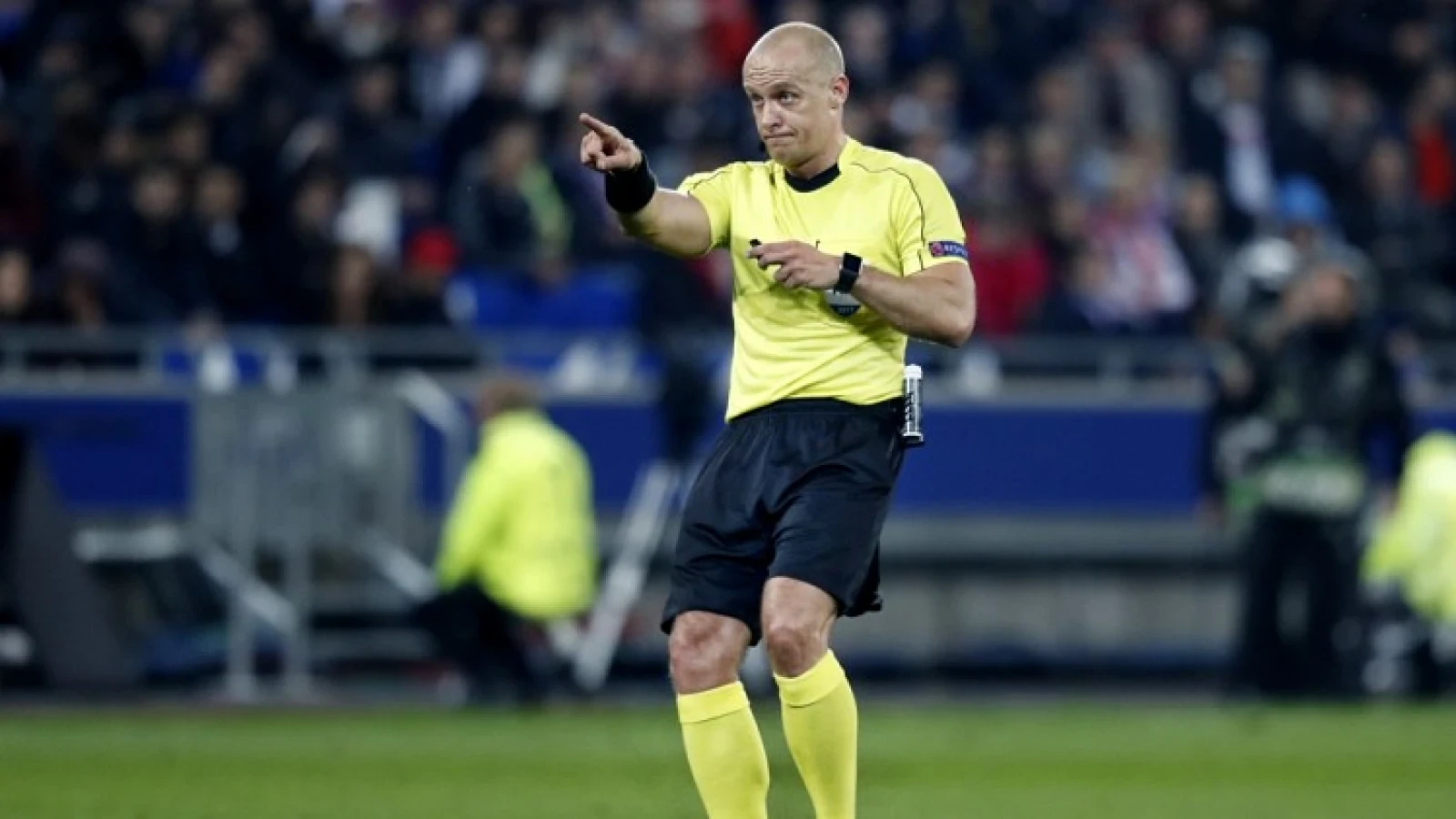 Poolse arbiter bij Feyenoord - Manchester City