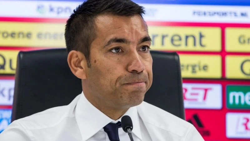 Van Bronckhorst baalt: 'Grote streep door de rekening'