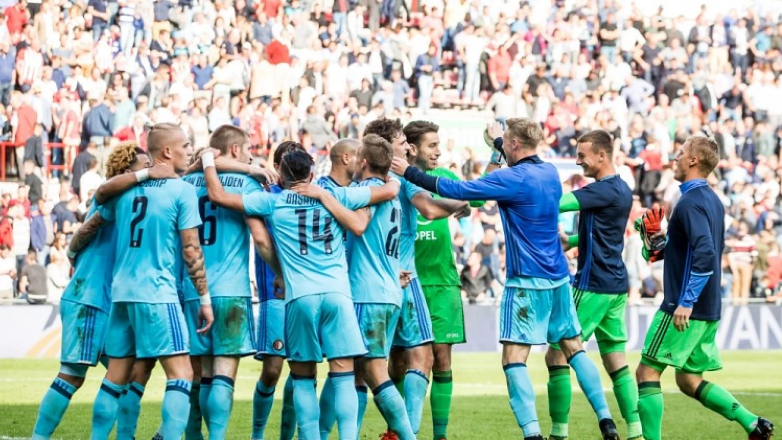 Opstelling | Van Bronckhorst met verrassende wijzigingen tegen PSV