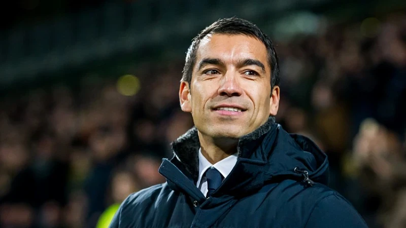 Van Bronckhorst benoemt doelstelling: 'Daar strijden we voor'