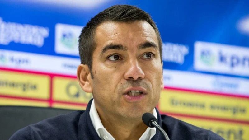 Van Bronckhorst heeft goed nieuws over blessures