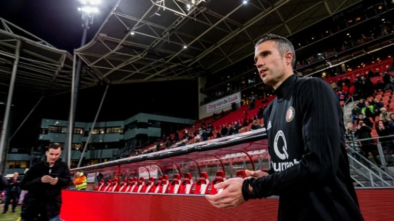 Van Persie maakt rentree bij Feyenoord