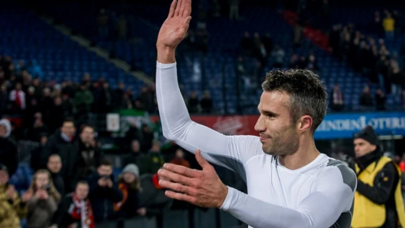 Van Persie komt met verklaring: 'Het gebeurt zelfs op dat niveau'