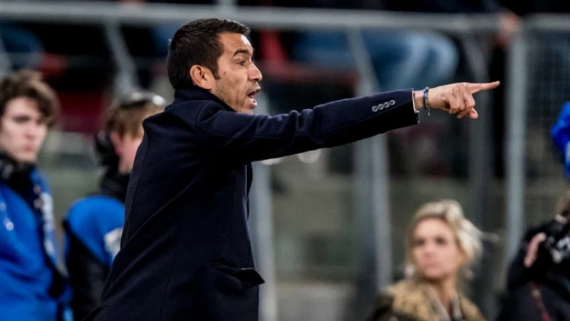 Van Bronckhorst moet flink puzzelen voor zondag